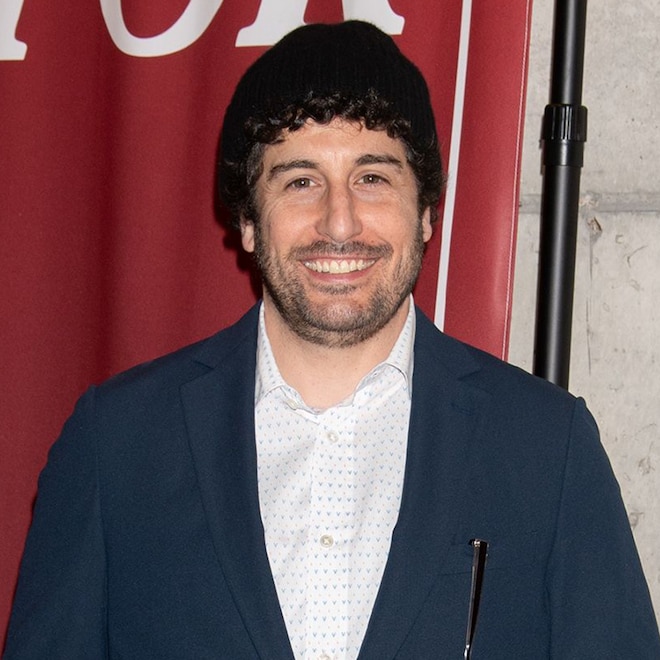 Jason Biggs details the medical issues that prompted his weight loss.